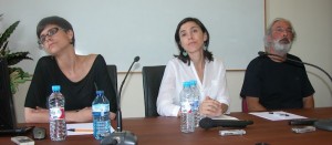 María del Mar Martín, Silvina Fernández y Josep Maria Blasco, durante el debate de su ponencia 'Docencia y feminidad'.